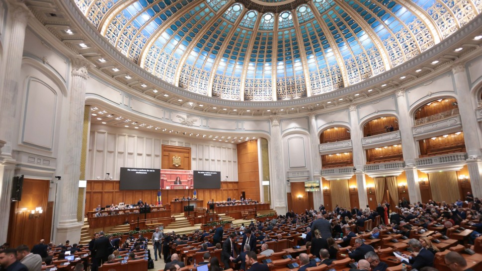 Aproape 90 dintre români spun că este momentul unei schimbări complete a clasei politice Sondaj INSCOP