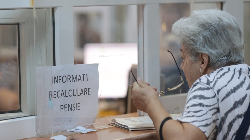 Anunțul zilei privind plata pensiilor și salariilor Ce se întâmplă cu mica recalculare a pensiilor potrivit noului ministru al Muncii