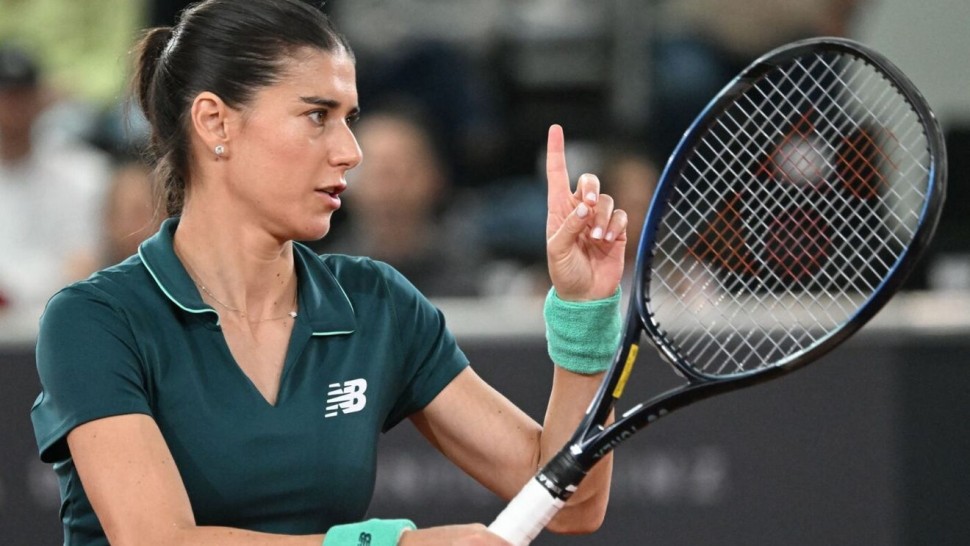 Sorana Cîrstea calificată în sferturi la Rouen după abandonul adversarei Îmi pare foarte rău pentru accidentarea ei și sper că se va face bine în curând