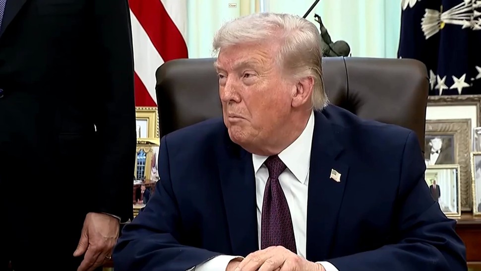 Trump anunță că pune capăt războiului cu Iranul în două-trei săptămâni Redeschiderea Strâmtorii Ormuz va trebui să fie problema altor ţări nu a Washingtonului