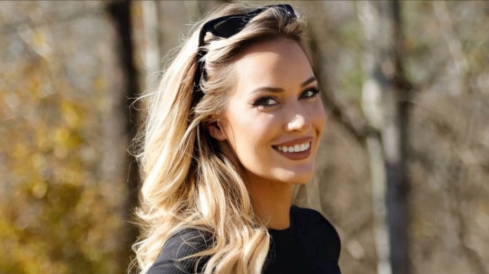 Cum arată mama lui Paige Spiranac tânăra desemnată cea mai frumoasă femeie din lume în 2022 Sunteți identice