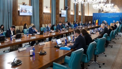 Ordonanță de Urgență pentru apărare adoptată de Guvern. Deși e interimar Executivul are o explicație