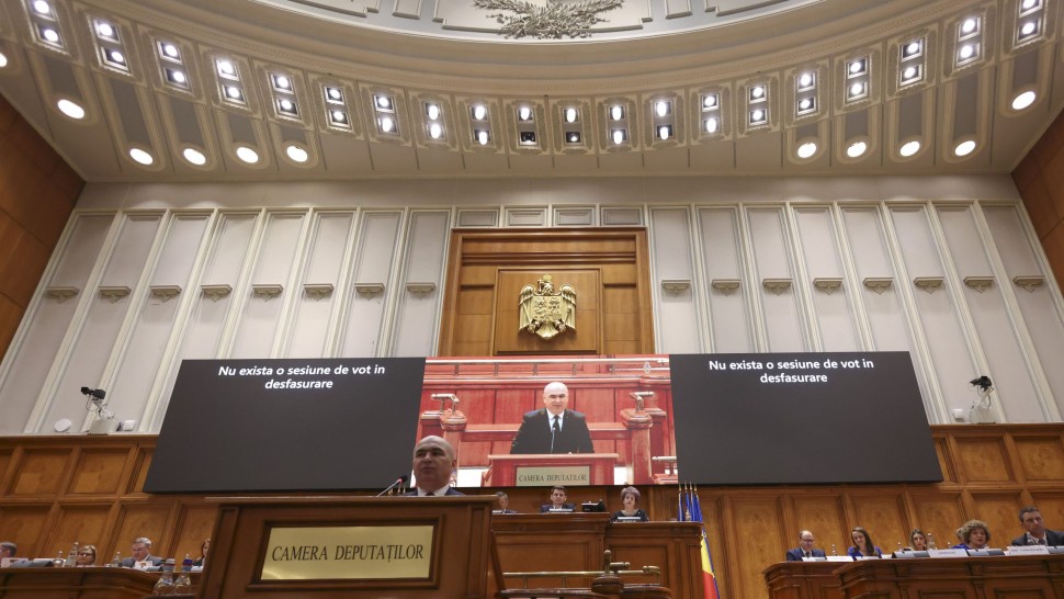 Ce urmează după demiterea Guvernului Bolojan prin moțiune de cenzură. Nicușor Dan actorul central. Partidele chemate la consultări
