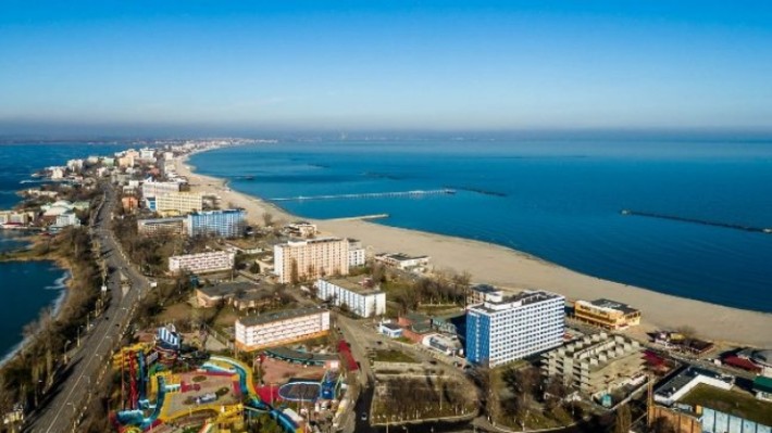 Aproximativ 25.000 de locuri de cazare rezervate în hotelurile de pe litoral de Rusalii. Primul weekend plin la mare după 1 mai