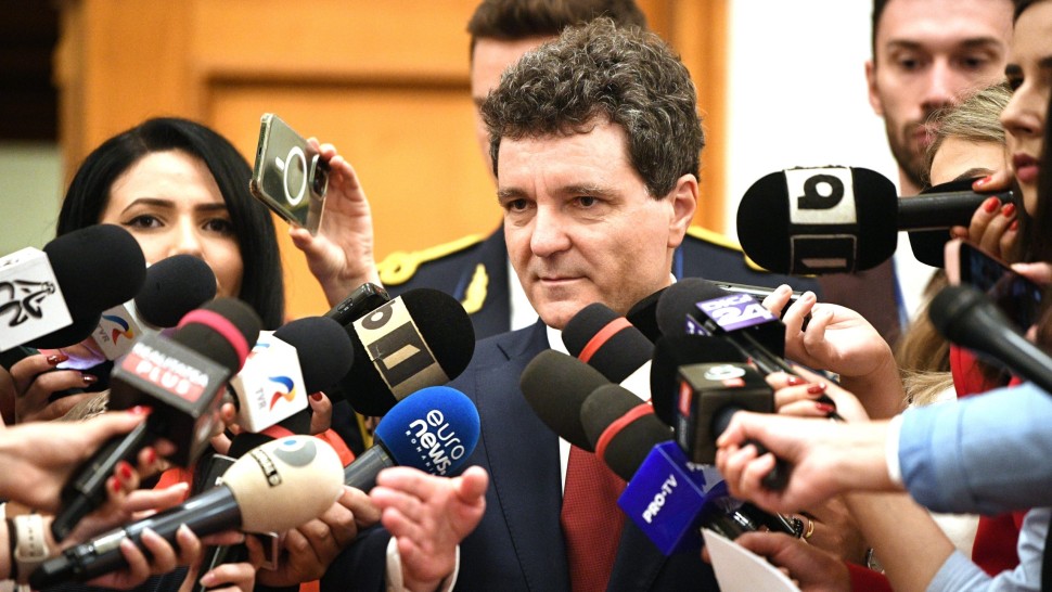 Nicușor Dan declarații de la ora 18.00 după demiterea Guvernului Primul anunț al președintelui privind moțiunea de cenzură VIDEO
