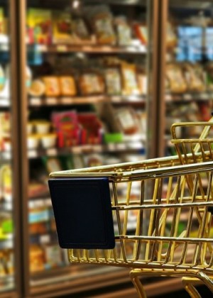 Rusalii 2026. Programul tuturor mall-urilor și magazinelor în minivacanța oferită pentru români