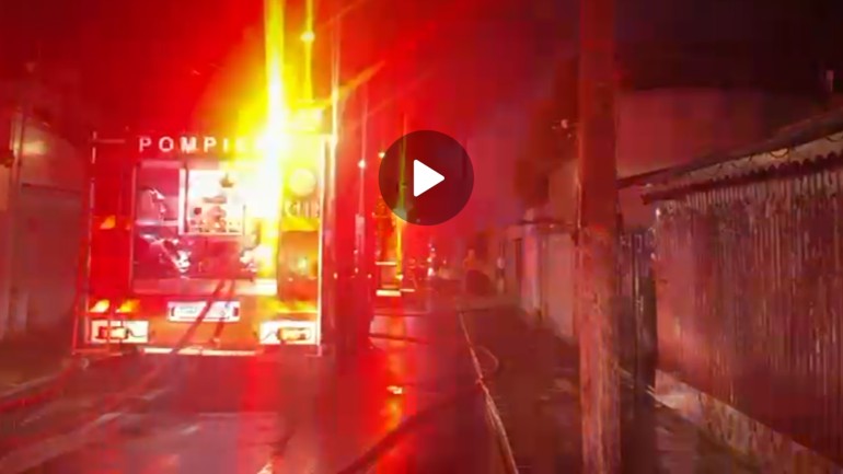 Incendiu la mai multe case din Sectorul 5