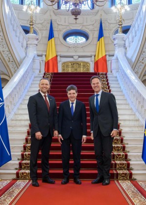 Summit B9 la București UPDATE A început primirea oficialilor la Palatul Cotroceni. Liderii NATO discută teme cheie pentru securitate AGENDĂ