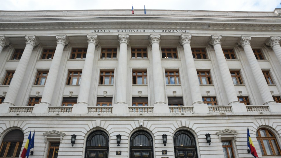 Avertisment de la BNR. Economiile riscă să intre în capcana populismului