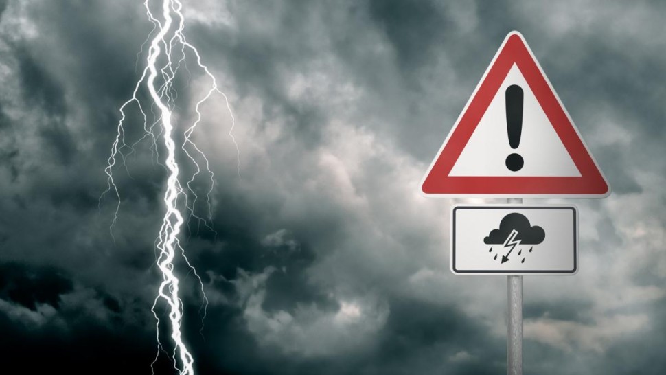Alertă meteo ANM de Rusalii Cod galben de furtuni în aproape toată țara Vânt puternic ploi şi vijelii în centrul şi sud-vestul ţării 
