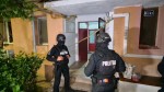 Tragedie la Târgu Jiu Dublă crimă urmată de sinucidere. O femeie de 83 de ani și doi nepoți morți în apartament