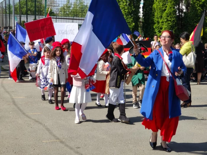 Eveniment școlar de Ziua Europei la Domnești sursă foto: Mediaflux