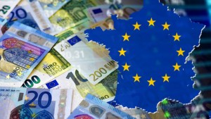 Avertismentul FMI pentru Europa Riscă să intre în recesiune  