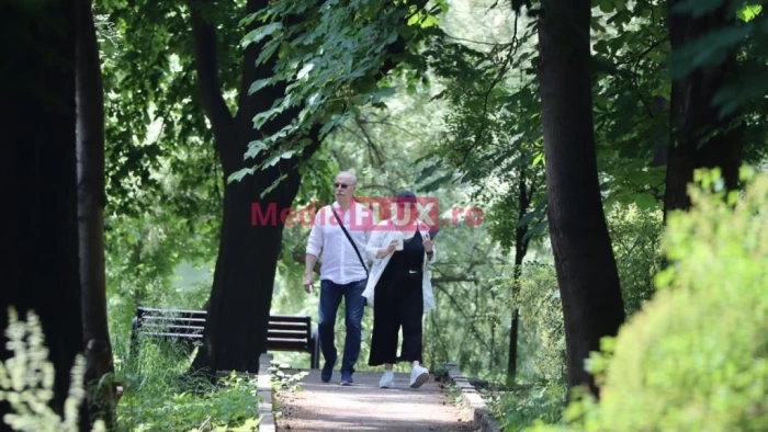 Mariana Bitang, de nerecunoscut! Marea Doamnă a gimnasticii românești, alături de Octavian Bellu la o tură scurtă prin Herăstrău