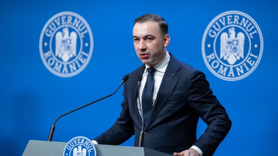 Bogdan Ivan vine cu o replică pentru Oana Gheorghiu Responsabilitatea pentru asigurarea funcționării Electrocentrale Craiova îi aparține statului român