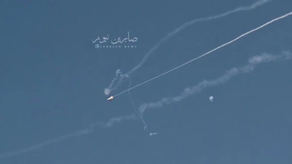 Noi tensiuni în Orientul Mijlociu Emiratele Arabe Unite anunță că au interceptat 15 rachete iraniene și patru drone
