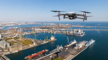 Sistem anti-dronă introdus în Portul Constanța Soluția desfășurată este bazată pe RF cyber-takeover. Cum funcționează