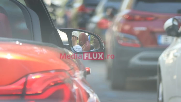 Ștefan Bănică Junior, cu BMW-ul decapotabil prin București