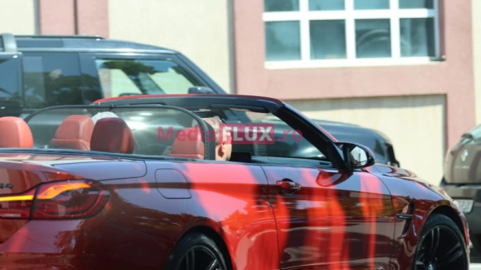Ștefan Bănică Junior, cu BMW-ul decapotabil prin București