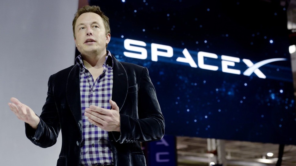 Elon Musk este primul trilionar din lume. SpaceX a fost oficial listată la bursă