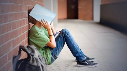 România cea mai mare rată a abandonului școlar din UE Peste 155 din tinerii între 18 şi 24 de ani au renunțat la școală