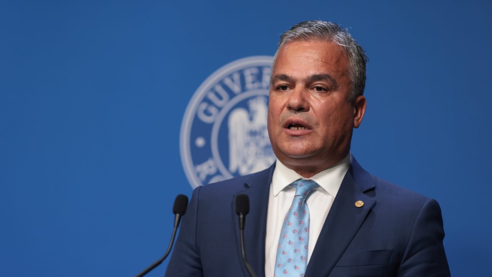 Adrian Veștea decizie după expirarea termenului dat de PNL pentru a renunţa la mandat Nu îmi depun mandatul. Întâlnire cu PSD