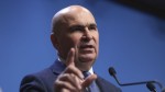 Ilie Bolojan cheamă parlamentarii din vacanță pentru Legea Salarizării Salarii înghețate pentru unii majorări mai mari pentru alții