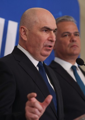 Ședință tehnică a PNL înainte de Congresul Extraordinar de duminică Până la ora 17.00 se depun moțiunile candidaților. Bolojan va candida la șefia PNL Veștea nu girează prin candidatură un simulacru democratic