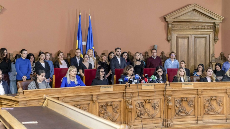 Judecătorii vor să oprească complet activitatea. Legea salarizării îi nemulțumește pe magistrați