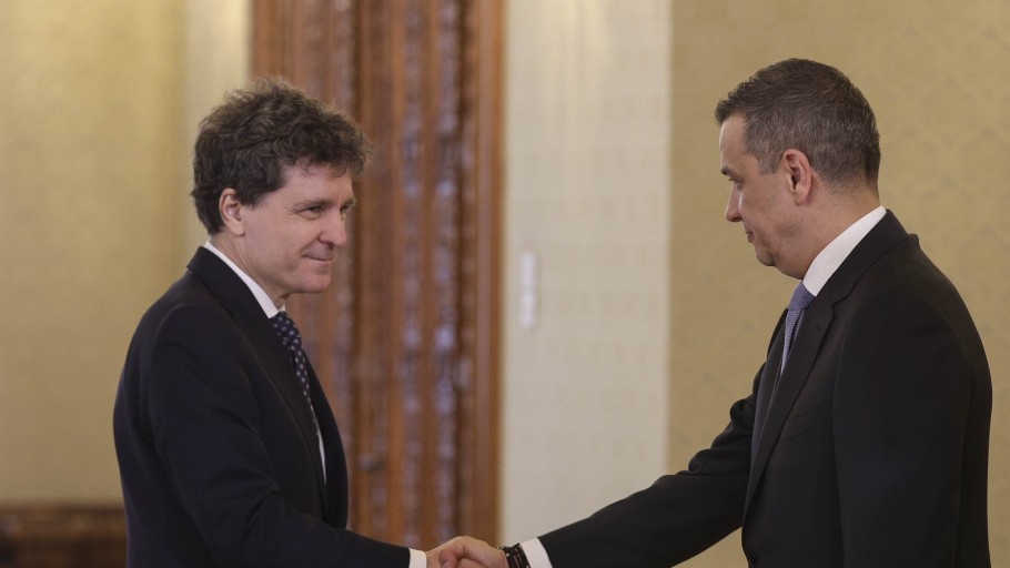 PSD l-a anunțat pe Nicușor Dan că este gata să își asume guvernarea inclusiv funcția de premier. Sorin Grindeanu a confirmat VIDEO