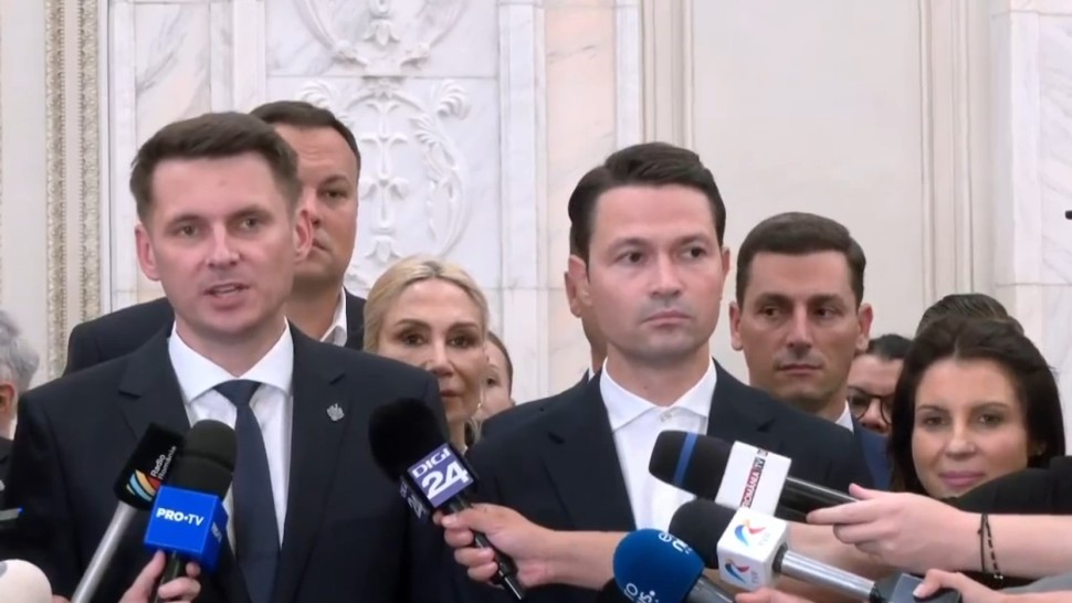 PNL îi cere consultări lui Nicușor Dan Guvernul trădării a căzut. Mircea Abrudean PNL nu a susținut această propunere