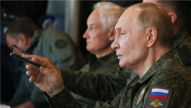 Rusia și-a extins infrastructura militară în apropierea graniței cu țările NATO. O anchetă scoate în evidență pregătirea lui Putin pentru război