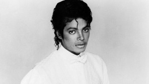 De ce purta Michael Jackson plasturi pe nas. Dezvăluirile făcute de fostul său bodyguard