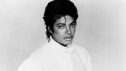 De ce purta Michael Jackson plasturi pe nas. Dezvăluirile făcute de fostul său bodyguard