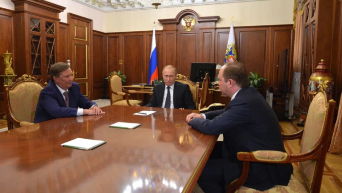 Apropiat Putin