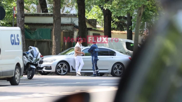 Adrian Alexandrov, iubitul Elenei Udrea, întoarce pe interzis după ce a îmbrățișat un polițist de la circulație