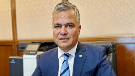 Adrian Veștea anunță etapa finală de definitivare a programului de guvernare Joi în prima parte a zilei vom depune la Parlament programul de guvernare şi lista miniştrilor