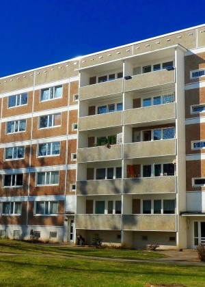 Cei care stau la bloc primesc bani pentru reparații și întreținere. Asociațiile de proprietari trebuie să facă cererea