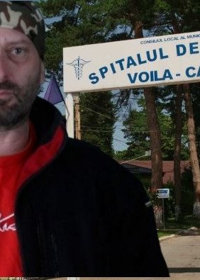 Cheloo scandal după ce a încercat să fugă de la Spitalul de Psihiatrie. Era internat pentru un gest extrem