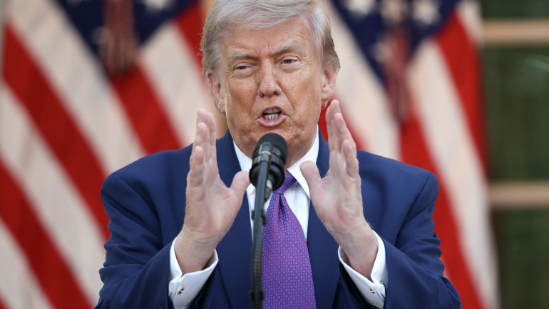 Trump amenință cu atacuri fără precedent în Iran. Președintele SUA e nervos Îşi bat joc de noi