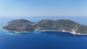 UE face presiuni asupra Albaniei privind complexul turistic al ginerelui lui Trump Riscă să încalce legislaţia UE în materie de mediu