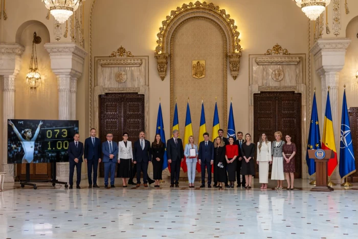 Eugen Tomac, la ceremonia de decorare a Nadiei Comăneci