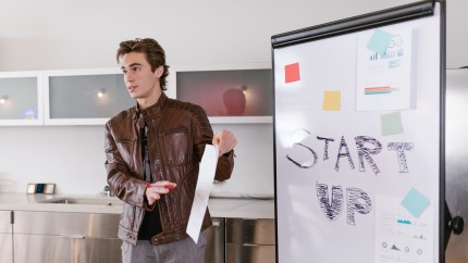 Românii au ajuns al doilea cel mai mare grup de antreprenori străini din Spania