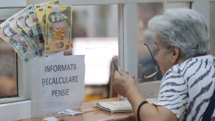 Pensie mai mică pentru mii de români. Ce se schimbă la recalculare