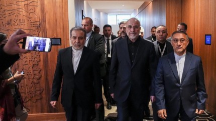 Negocierile SUA-Iran continuă Delegaţiile au convenit asupra unei foi de parcurs pentru a ajunge la un acord final