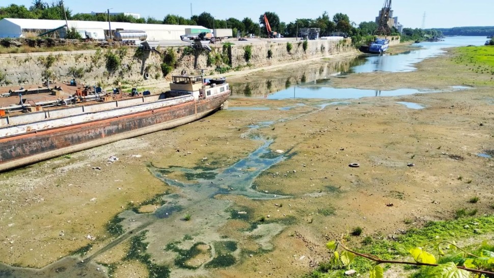 Avertisment de la Apele Române Debitul Dunării se apropie de minimul istoric din 1985. Cea mai dificilă perioadă hidrologică din ultimele decenii