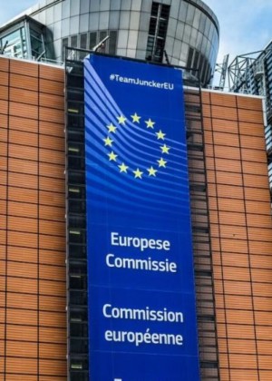 Comisia Europeană intervine după ce mai multe drone au pătruns în România. Însărcinatul cu afaceri al Rusiei tras la răspundere