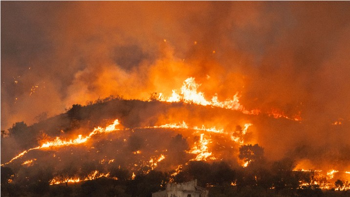 Risc ridicat de incendii în două destinații populare de vacanță ale românilor. Alertă MAE pentru Sicilia și Sardinia