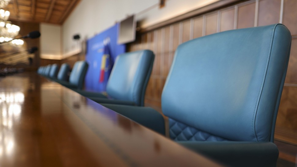 Reformă în instituțiile publice. Guvernul a aprobat reducerea numărului companiilor de stat fără activitate sau neprofitabile