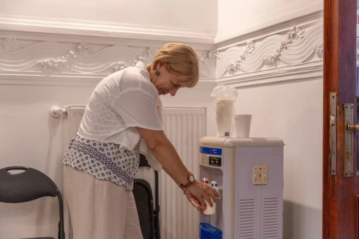 PMB anunță inaugurarea celei mai mari rețele de adăposturi climatice din România. 300 de spații cu umbră, răcoare și apă